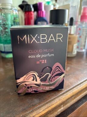 Cloud Musk Eau de Parfum No.21 — Pink Black Bottle BRAND NEW!